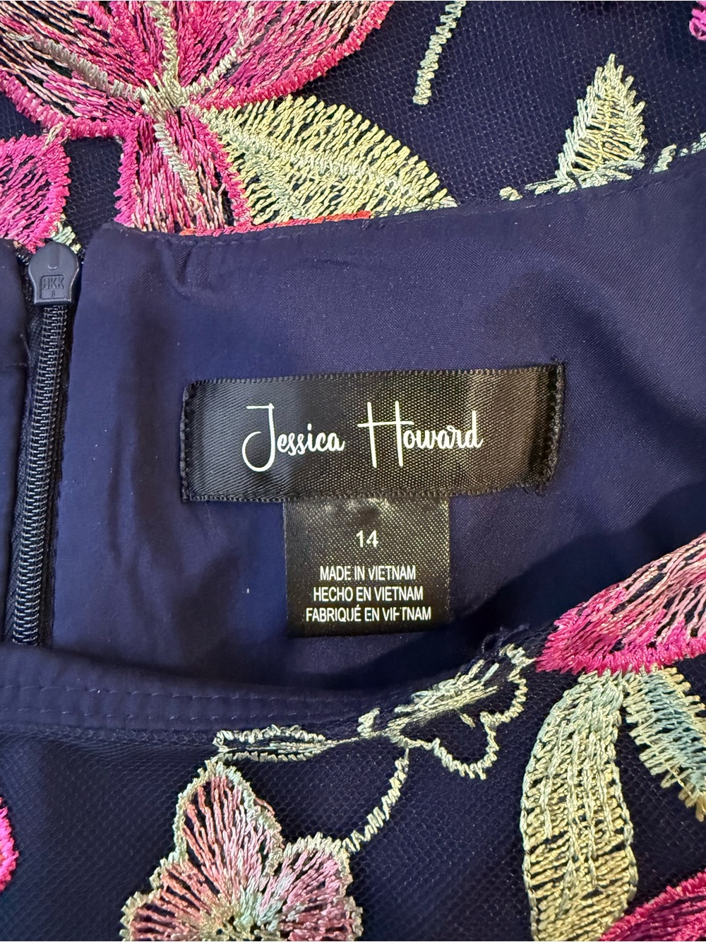 EUC Jessica Howard Navy Floral Embroidered Short Sleeve Dress - Picture 5 of 8